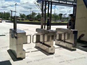 江西某出入口圓柱動(dòng)態(tài)人臉識(shí)別案例